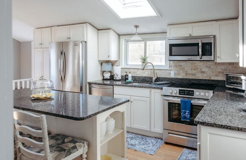 Newbury House | JackShack on Plum Island | Walk to Beach!