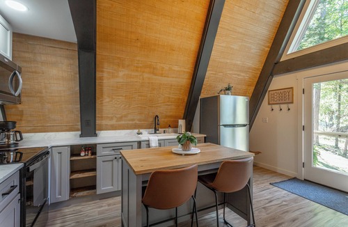 Rossville Cabin | Jackson A Frame