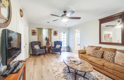 Tougaloo House | Jackson Home w/Patio, 2 Grills & Ping-Pong Table!