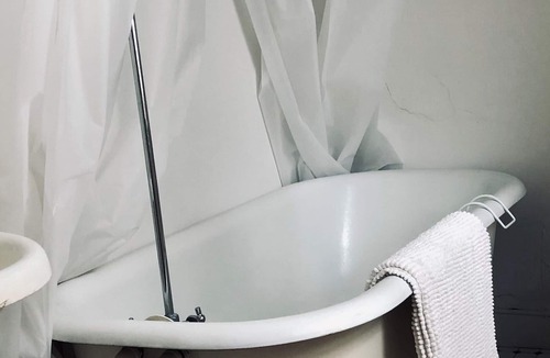 Railroad Bed & Breakfast | Jackson House B&B