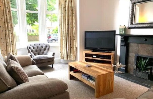 Muston House | Jackson Landing - Spacious house with central location