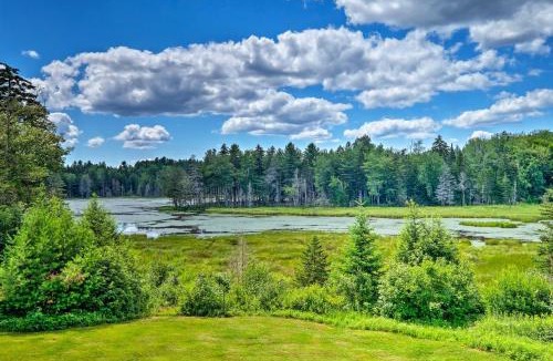Jacksonville House | Jacksonville Cabin w/Wraparound Deck & Views