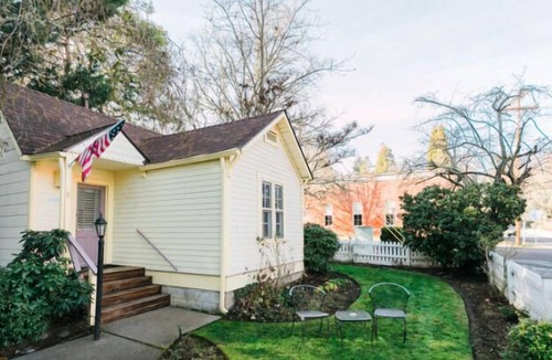 Jacksonville Hotel | Jacksonville Inn