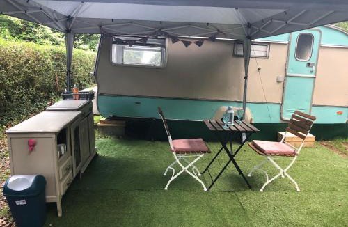 Commana Other | Jacobs Hideaway