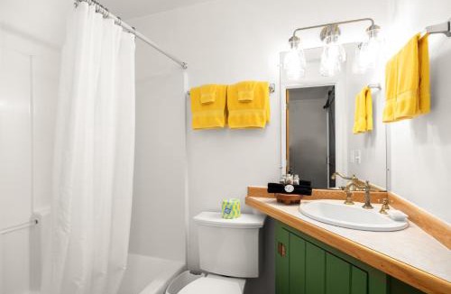 East Glacier Park Village Hotel | Jacobson's Cottages