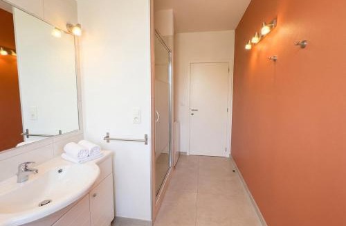 Jamin Apartment | Jacquart, Close to downtown, Free private parking