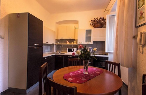 Pile Apartment | Jacqueline - Perfect home away from home
