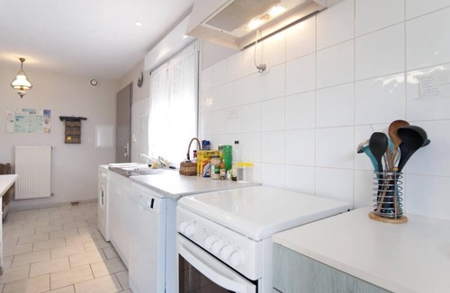 Tramoyes House | Jacqueline - Tramoyes