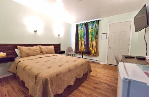 Victoria Junction Hotel | Jacques Cartier Motel