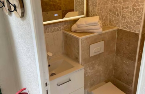 Kingersheim Apartment | Jacuzzi, Air conditioning and Terrace