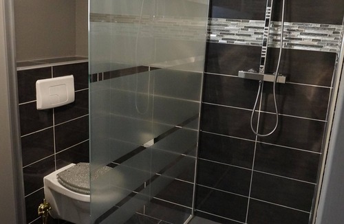 Clermont-l'Herault Apartment | JACUZZI APARTMENT between Montpellier and Béziers
