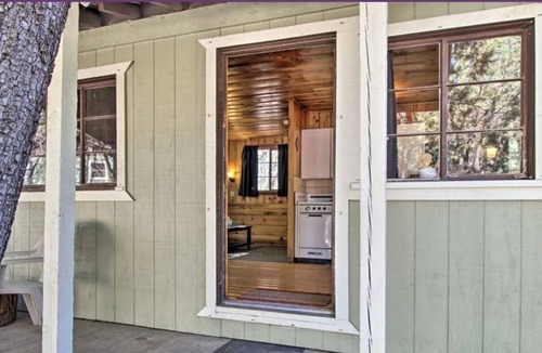 Pinetop-Lakeside Cabin | Jacuzzi Cabin # 8