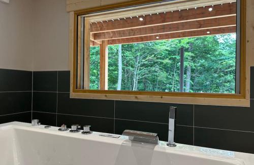 L'Esperou Apartment | Jacuzzi en forêt