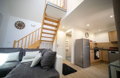 Flagy House | Jacuzzi et Détente à Flagy