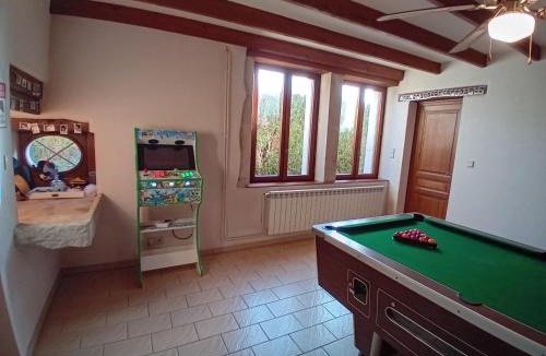 Soulosse-sous-Saint-Elophe Bed & Breakfast | Jacuzzi, Arcade et Repas compris