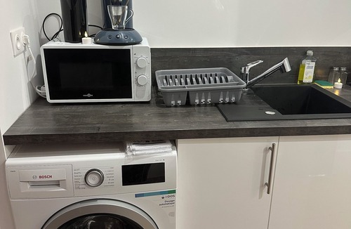 Essey-les-Nancy Apartment | Jacuzzi Privé & Cinéma – Suite Romantique