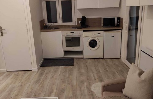 Argenteuil Apartment | ♥️JACUZZI PRIVATIF (love room, whole apartment, terrace)♥️ NETFLIX