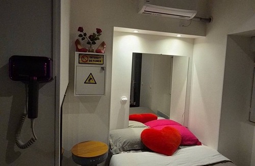 Charpennes - Charmettes Apartment | Jacuzzi studio in Lyon Villeurbanne