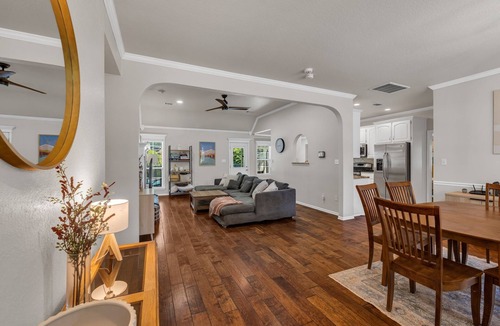 Tulsa House | Jacuzzi Tub-Walk to Dining & Shopping-Garage Parking