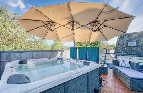 La Chapelle-sur-Loire Apartment | Jacuzzi Vue sur Loire - Gite des Sorciers Japonais