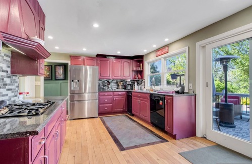 Coffeyville Villa | Jacuzzi - West Point - Family Friendly