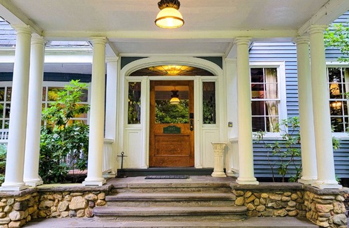 Coffeyville Villa | Jacuzzi - West Point - Family Friendly