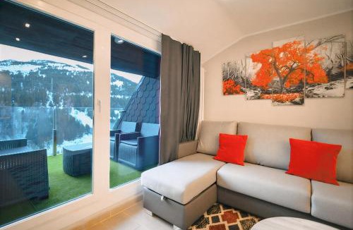 Bordes d'Envalira Apartment | Jacuzzi y vistas panorámicas a Grandvalira I AndStay