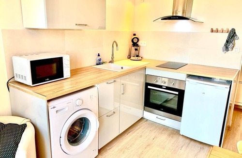 Manosque Apartment | JADE APPARTEMENT - One Bedroom Apartment, Sleeps 2