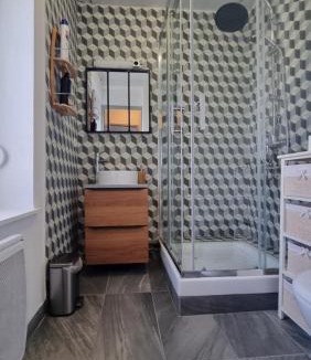 Charleville-Mezieres Apartment | Jade centre-ville T2 rénové cocon cosy parking 40m2