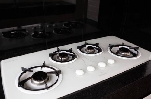 St Kilda West Apartment | Jade St Kilda Beach Side Uninterrupted Views