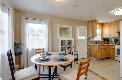 West Alameda House | JadeHome - Townhome style