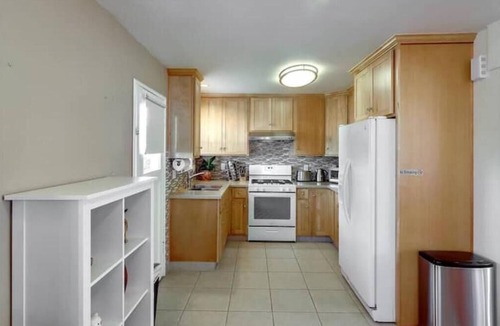 West Alameda House | JadeHome - Townhome style