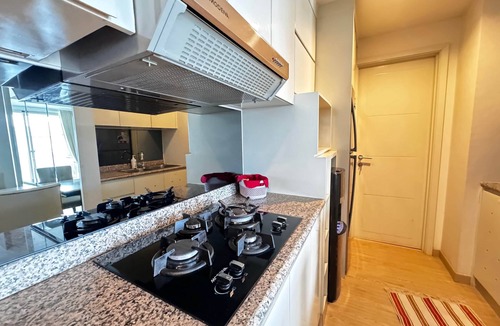 Jakarta Apartment | Jakarta Two Bed Apartment Connected to Mall Kota Kasablanka