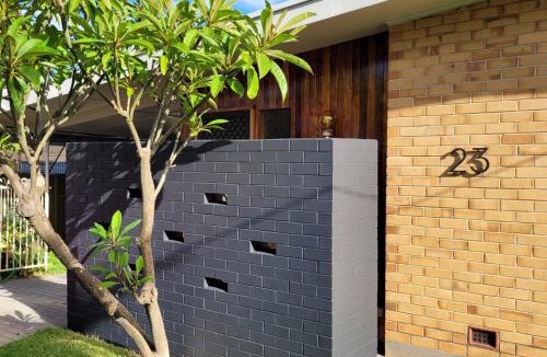 Fulham Gardens House | Jamaica Mid-Century