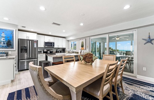 Siesta Key Condo | Jamaica Royale by Beachside Management