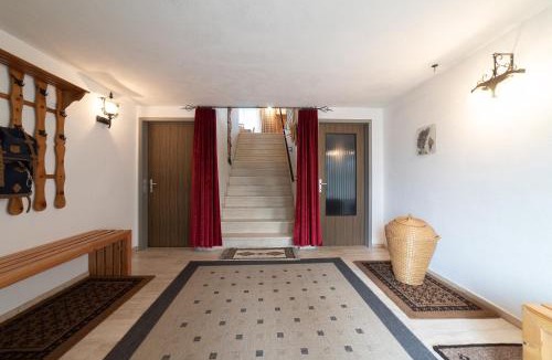 Alt Sankt Johann House | Jambo Pua