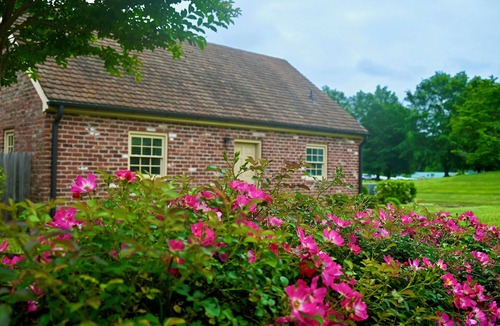 New Kent House | James Armistead Lafayette Cottage: 3BR, New Kent