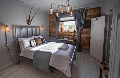 Dowlais Apartment | James' Place at Dowlais