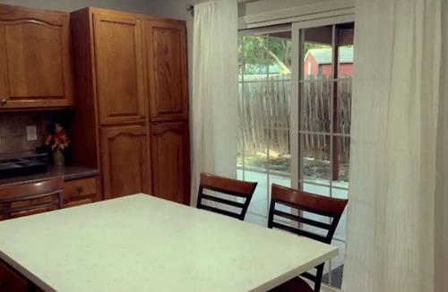 Northwest Los Angeles Heights Apartment | James’ Place