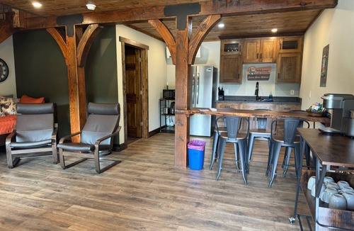 Ponce De Leon Condo | James River Hideout: Live Slow Pristine Water Premium Ozark Serenity!