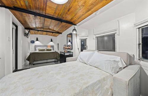 Daniels Hill House | James Station Train Caboose with River Views