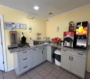 Winder Hotel | Jameson Inn Winder