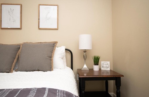 Larkspur House | Jameson's Place