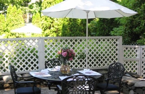 Shoreby Hill House | Jamestown’s Beautiful Historic Shoreby Hill location