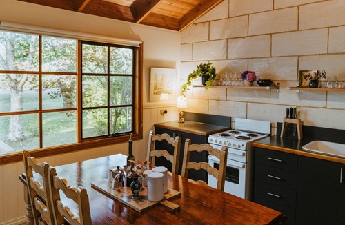 Jamieson Cottage | JAMIESON Birch Cottage 3