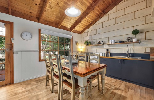 Jamieson Cottage | Jamieson Cottage 3 - By the River