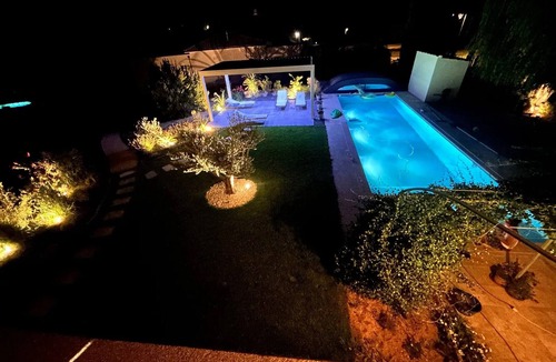 Fontareches Apartment | “Jamin” Room with Private Terrace, Wi-Fi, and Air Conditioning