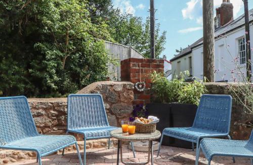 Lympstone House | Jams