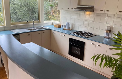 Jan Juc House | Jan Juc Beach Break - Walk to Beach, Pet Friendly