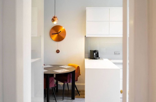 Murthill Apartment | Jane`s Place - ideal for corporate stays